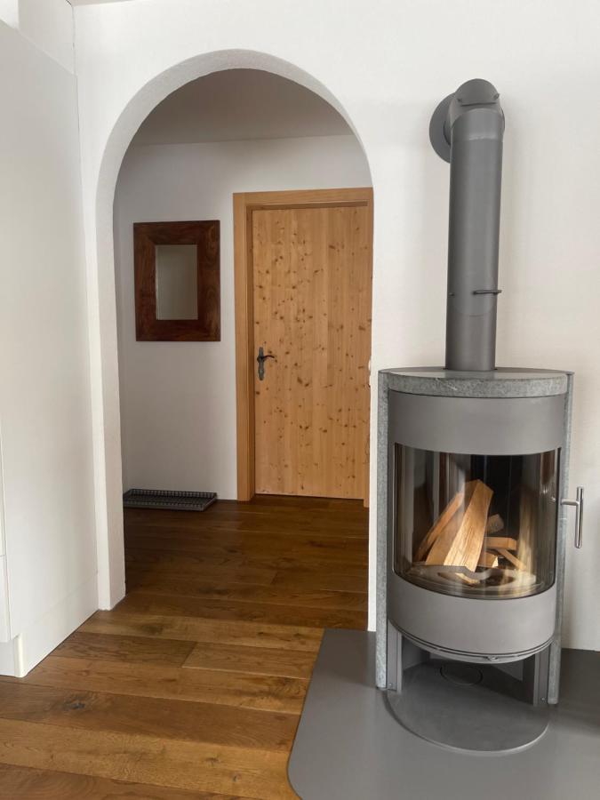 Ferienwohnung Mit Idyllischer Aussicht クロスタース エクステリア 写真