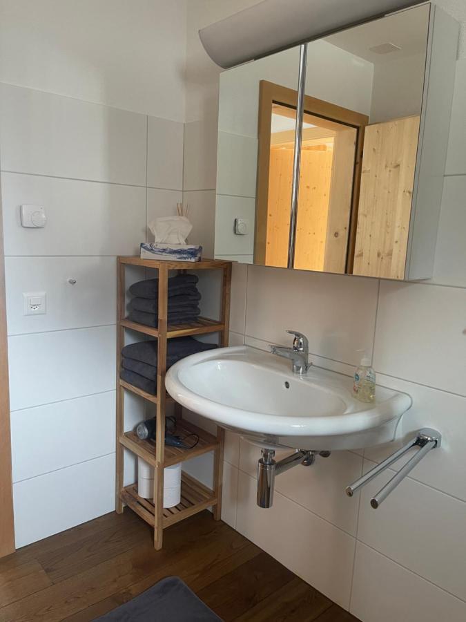 Ferienwohnung Mit Idyllischer Aussicht クロスタース エクステリア 写真