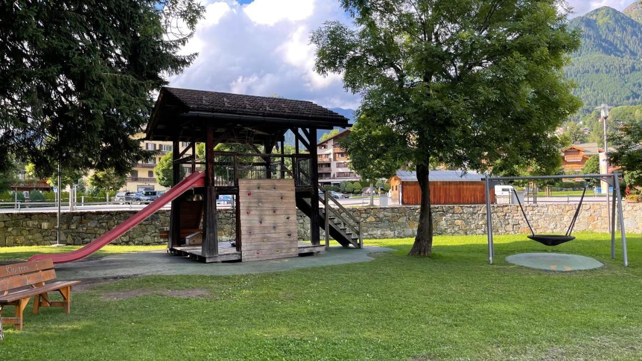 Ferienwohnung Mit Idyllischer Aussicht クロスタース エクステリア 写真