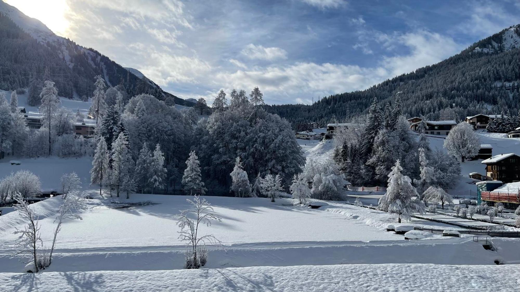 Ferienwohnung Mit Idyllischer Aussicht クロスタース エクステリア 写真